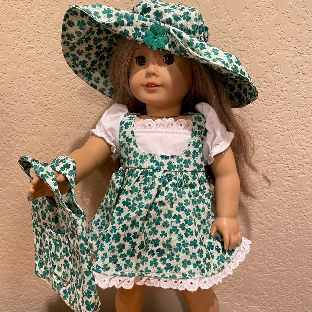 19 Inch Doll Outfit Collection with 4 Outfits - Picture 3 of 16